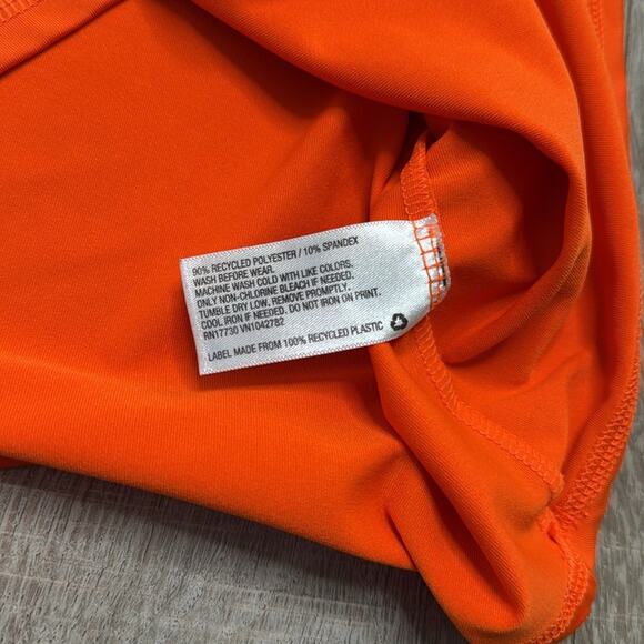 CAT & JACK Boy’s Orange Turtle Print Short Sleeve Rash Guard Shirt - Picture 4 of 5